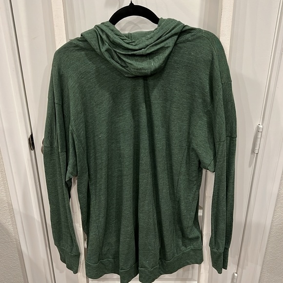 Oakland Athletics Women’s Green XL Hoodie by Majestic - Picture 4 of 4